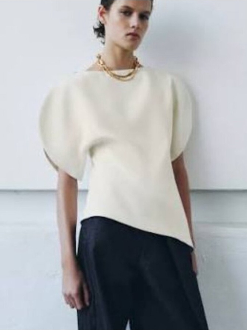 Zara Cream Structured Puff-Sleeve Top